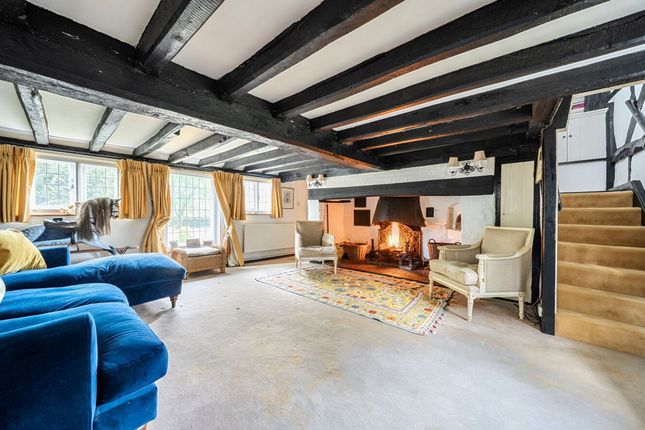 Yeomans Cottage Green Lane, Cranleigh photo 3