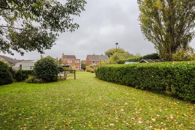 115, Moorwell Road, Scunthorpe photo 2