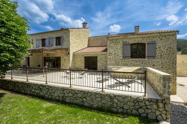 Thumbnail Property for sale in Vaison La Romaine, Vaucluse, Provence-Alpes-Côte D'azur, France