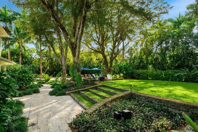 Property for sale in 5400 Kerwood Oaks Dr, Coral Gables, Florida, 33156, United States Of America