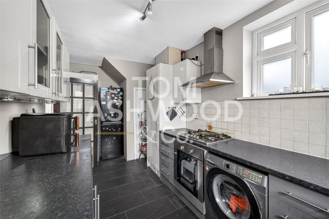 106, Lindisfarne Road, Dagenham photo 4