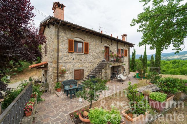 Country house for sale in Italy, Tuscany, Arezzo, Poppi