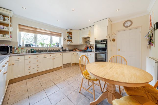 17, Green Lane, Buckinghamshire photo 4