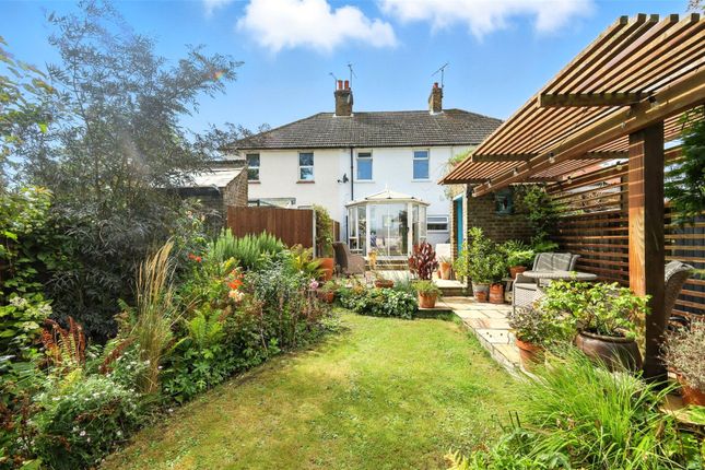 2, Millhead Cottages, Great Wakering photo 2