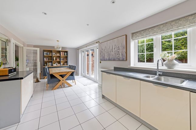 3 Diamond Way, Didcot photo 3