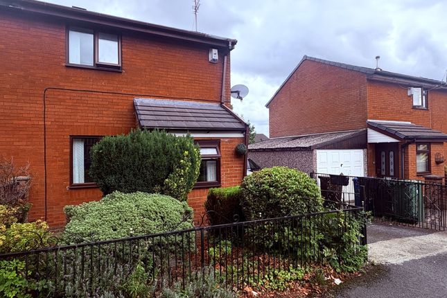34, Bury photo 3
