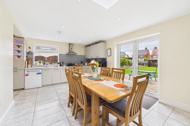 12, Forest Road, Coalville photo 2