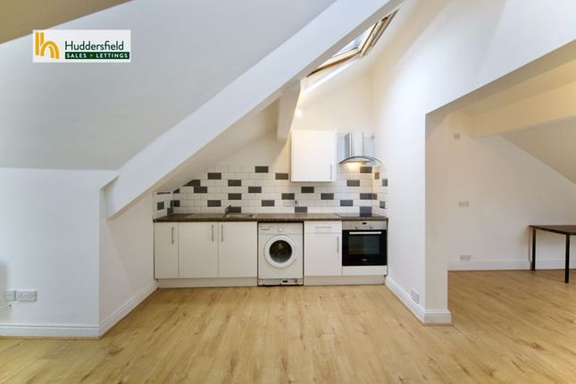 Flat 5, 85, Bradford Road, Huddersfield photo 2