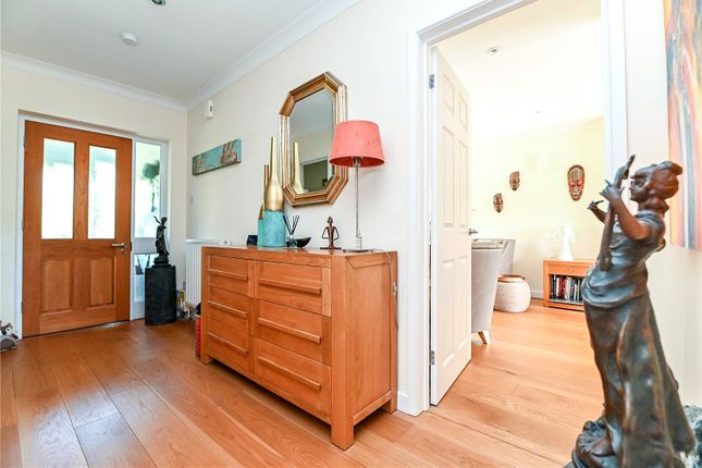6, Hawthorn Drive, Lymington photo 4