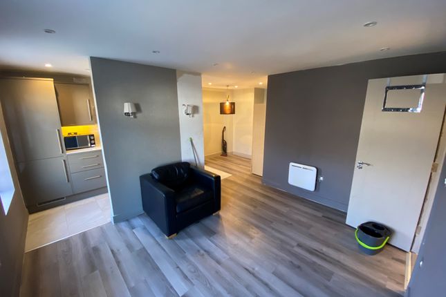 1-bed flat on 33, Howard Close, Waltham Abbey, £1,300/mo