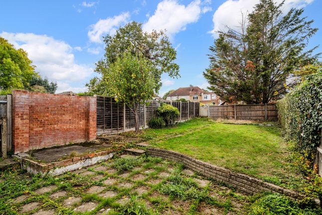 40 Cunliffe Road, Epsom photo 3