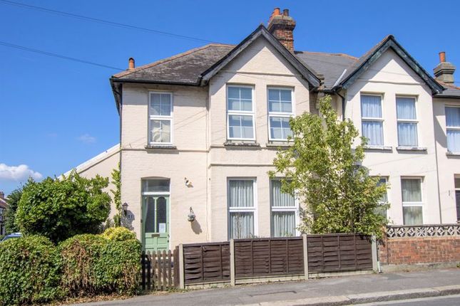 Thumbnail Flat for sale in Burlington Road, Thornton Heath