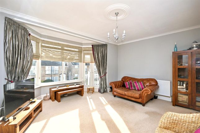 Flat 2, 65, Vicarage Road, Eastbourne photo 5