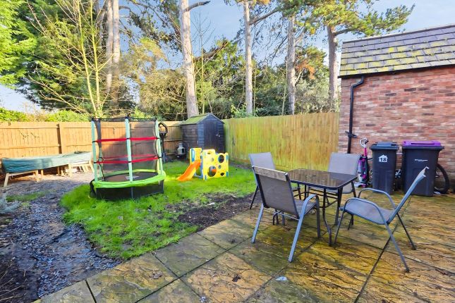 18, Pell Close, Sleaford photo 4
