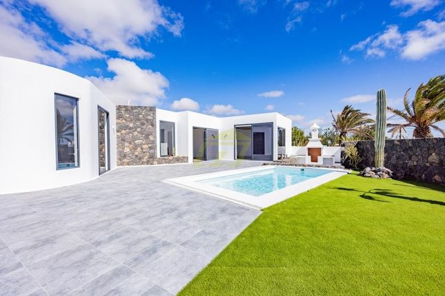 Thumbnail Villa for sale in Teguise, Lanzarote, Spain