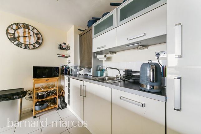 Flat 134, Aspects, 1, Throwley Way, Sutton photo 3