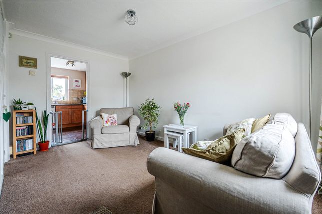 47, Catchacre, Bedfordshire photo 2