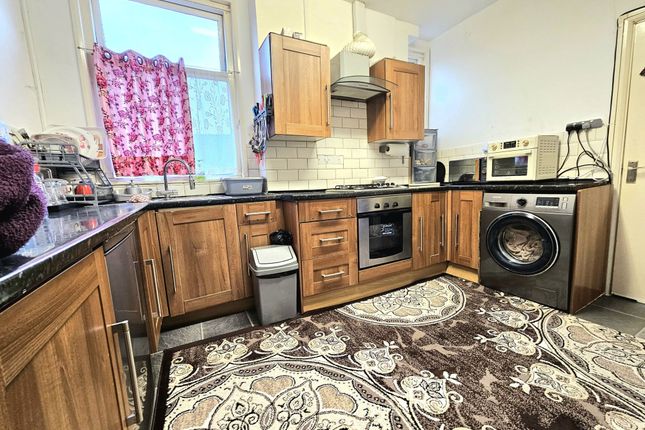 Flat 2 - 146, St. Saviours Road, Leicester photo 2
