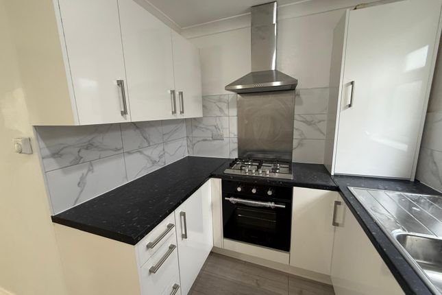 Renfrew Road, Hounslow photo 5