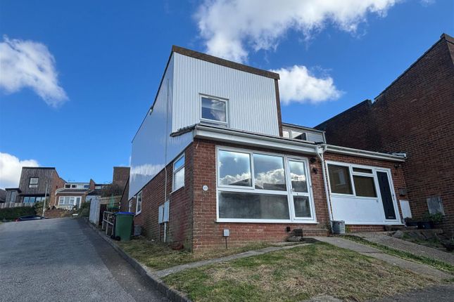 3-bed house on 69, St Leonards Close, Newhaven, £1,550/mo