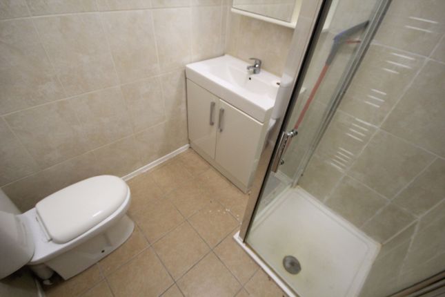 2 Crown Street, Harrow photo 4