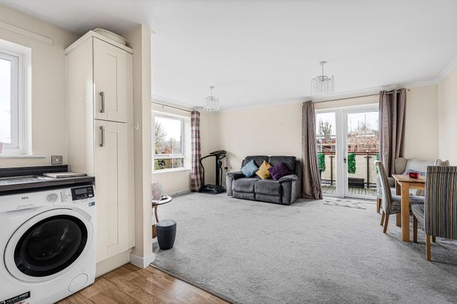 18 Lea Springs, Lower Luton Road, Harpenden photo 4