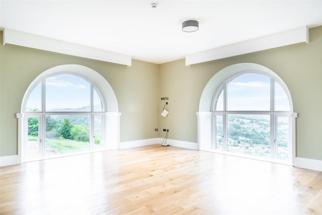 Apartment 10, Riber Castle Estate, Matlock photo 4