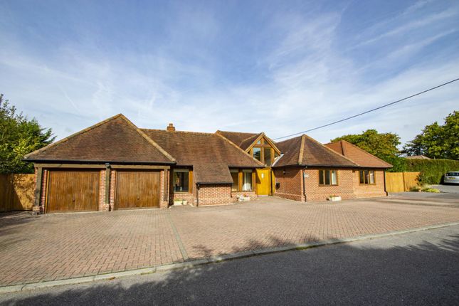 Thumbnail Detached house for sale in Beech Lane, Woodcote, Reading