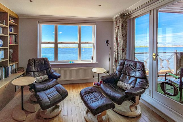 Town house for sale in Kings Road, Burnham-On-Crouch