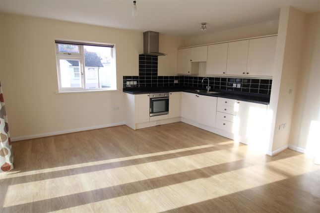 Flat 3 Rowethorpe, 29, Horn Lane, Plymouth photo 2