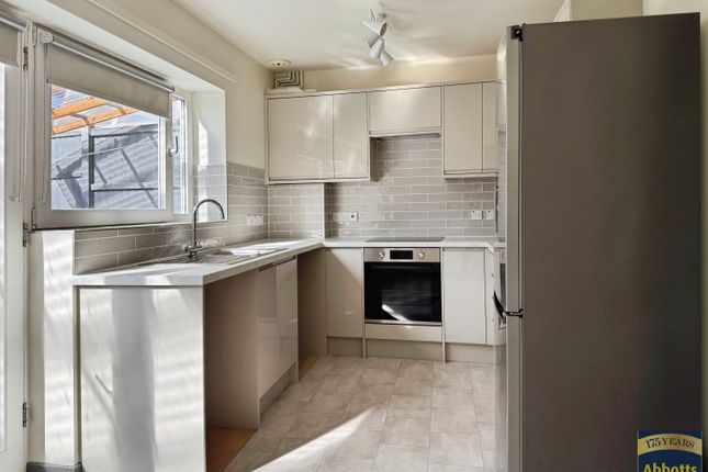 2-bed house on 10, Newmarket, £1,350/mo