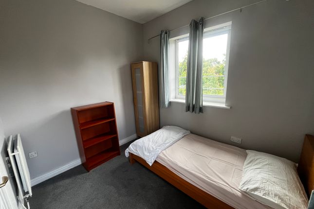 Room 5, Birmingham photo 2