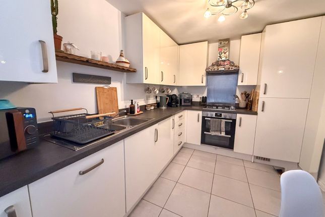 Darsdale Drive, Wellingborough photo 4