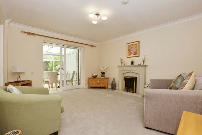 Terraced bungalow for sale in Knights Lane, Tiddington, Stratford-Upon-Avon
