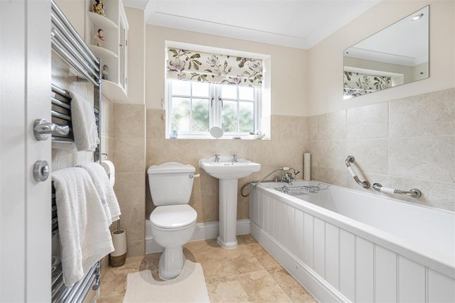 Roselea, Whitesfield, East Bergholt photo 4
