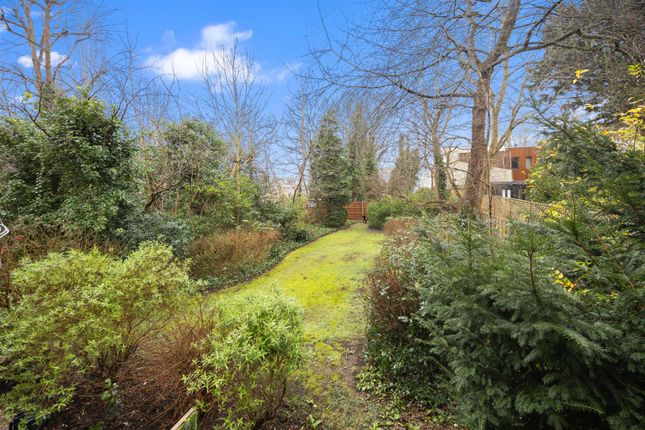 Flat 3, 21, Frognal, London photo 4