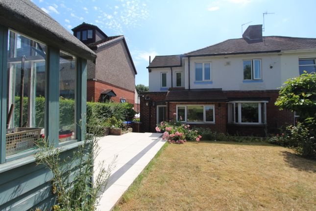 27, Olivers Mount, Sheffield photo 4