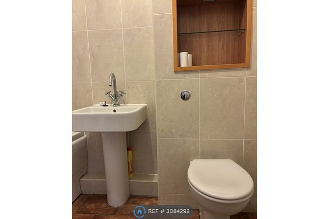 Worsdell Drive, Gateshead photo 4