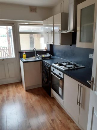 Property to rent in Cordelia Road, Stanwell, Staines