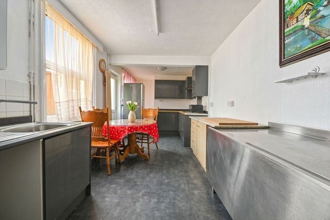 293 Seaside, Eastbourne photo 4
