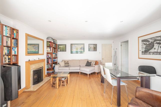 Thumbnail Flat for sale in Platts Lane, Hampstead, London