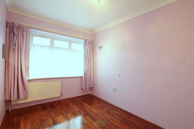 Thumbnail Room to rent in Fishponds Road, London