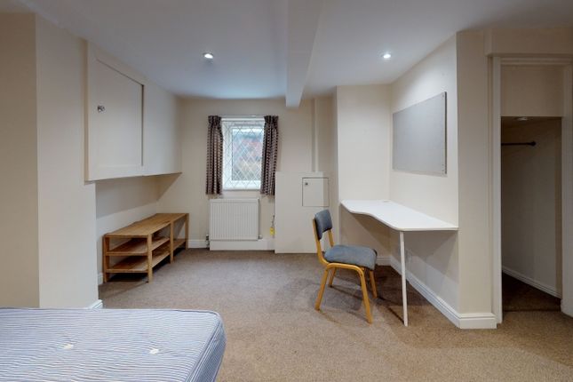 Terraced house to rent in Hartley Avenue, Woodhouse, Leeds