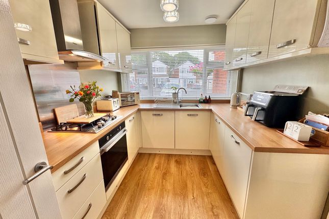 102 Sherbourne Avenue, Nuneaton photo 4