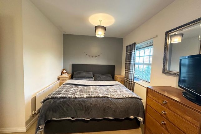 Town house for sale in Carter Close, Nantwich, Cheshire