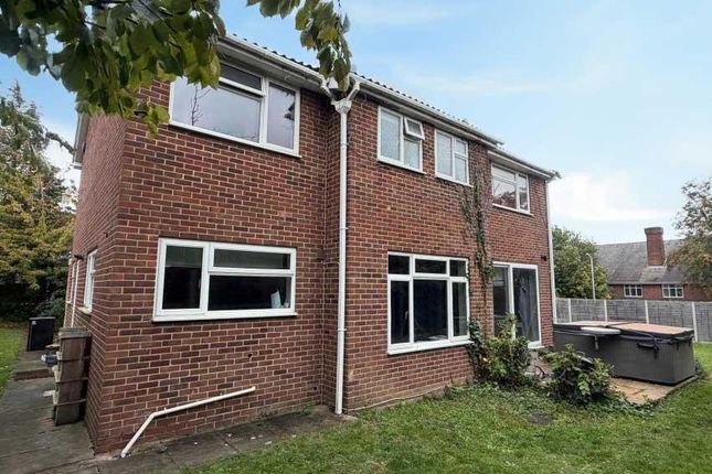 4-bed detached on 28, College Road, Ramsgate, £200,000