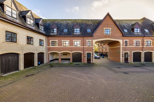 Thumbnail Flat for sale in Carlton Mews, Wells
