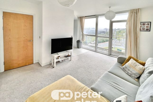28, Cardiff Bay photo 4