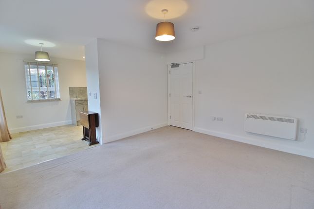 Flat 3 Church View, 1, South Lane, Waterlooville photo 3