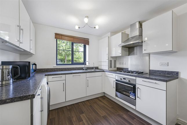 37, Bailey Drive, Ebbsfleet Valley photo 4
